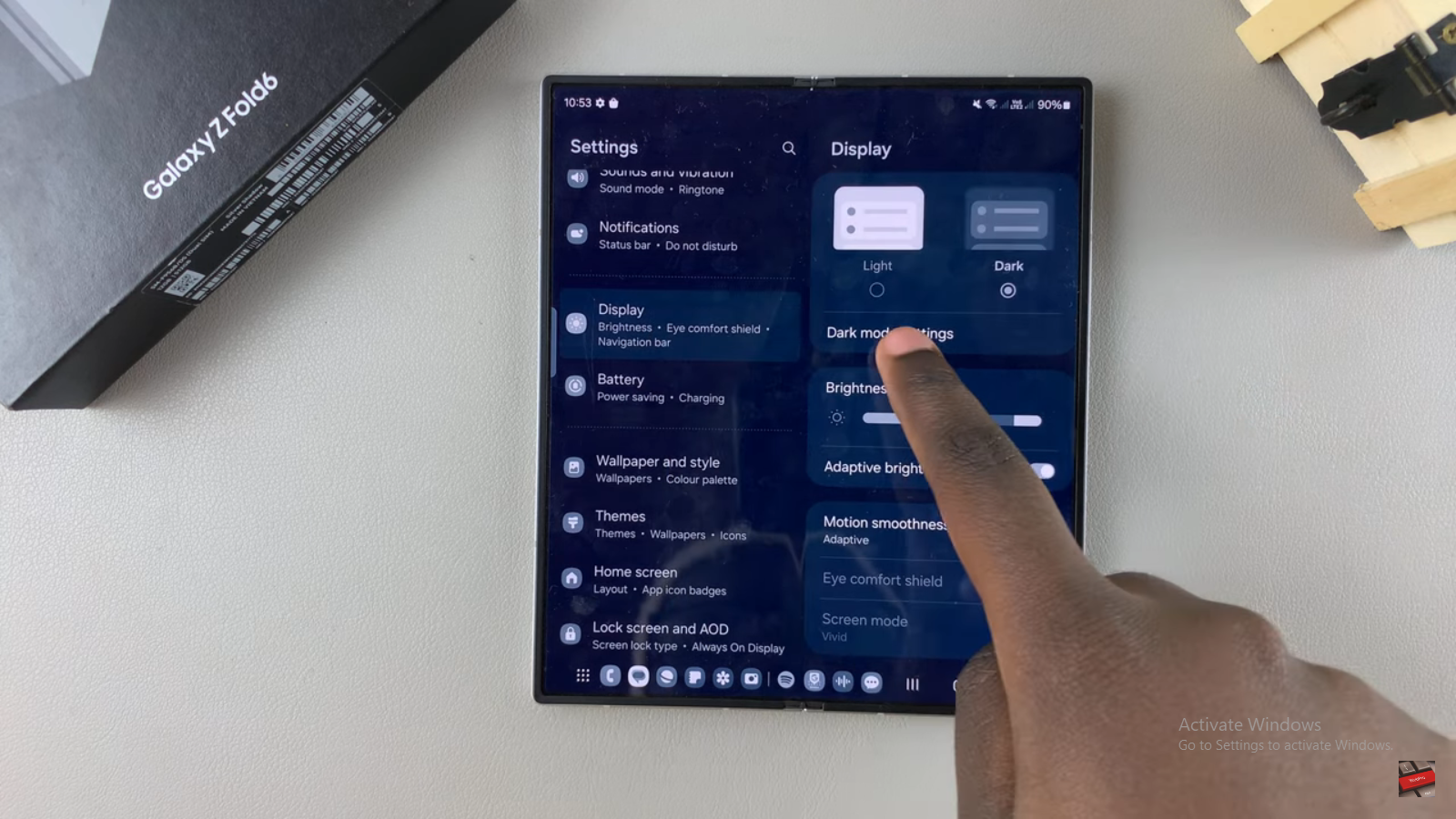 How To Fix Screen Color On Samsung Galaxy Z Fold 6 - WebPro Education