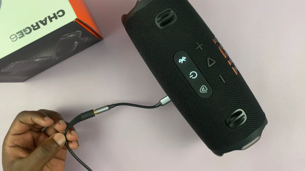 How To Use 3.5mm Headphone Jack To JBL Charge 6