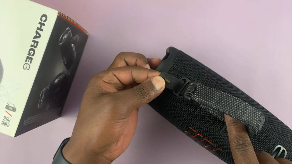 Attach Looped Handle On JBL Charge 6