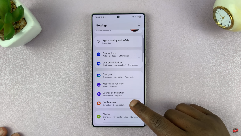 How To Change Message Notification Sound On Samsung Galaxy S25 / S25 Ultra