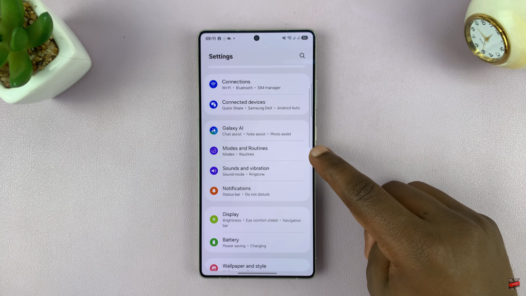 How To Disable Automatic Sleep Mode On Samsung Galaxy S25 / S25 Ultra