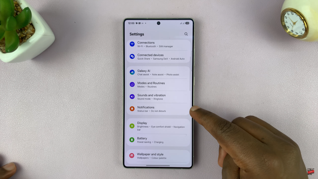 How To Disable WhatsApp Notifications On Samsung Galaxy S25 / S25 Ultra