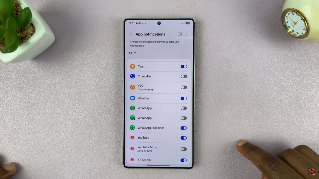 How To Disable WhatsApp Notifications On Samsung Galaxy S25 / S25 Ultra