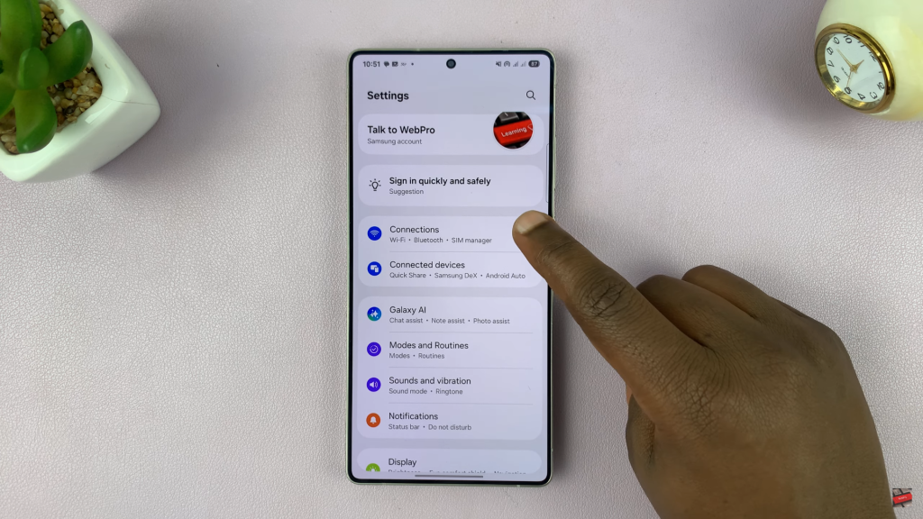 How To Open Advanced Hotspot Settings On Samsung Galaxy S25 / S25 Ultra