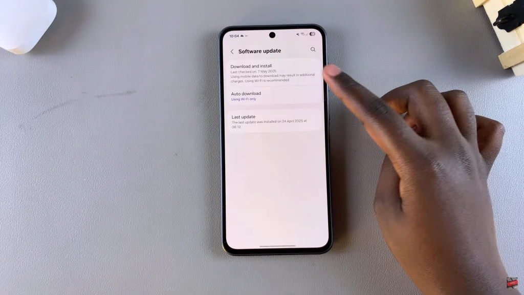 How To Turn Automatic Updates ON & OFF On Samsung Galaxy A56