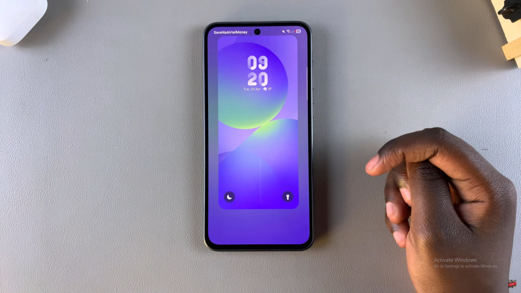 Add Analog Clock To Lock Screen Of Samsung Galaxy A36/A56/A26