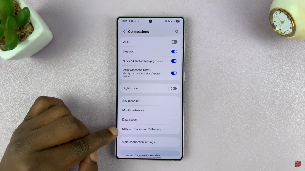 How To Share Hotspot Via QR Code On Samsung Galaxy S25 / S25 Ultra