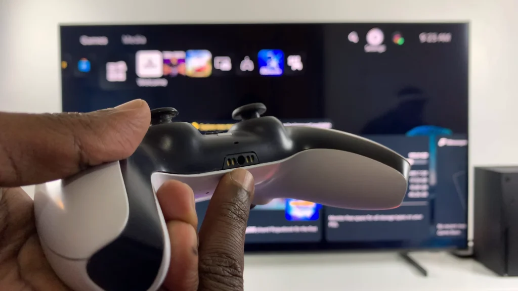 PS5 Controller Headphone Port