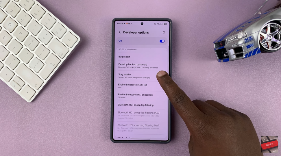 How To Make Your Samsung Phone Screen 'Stay Awake' When Charging